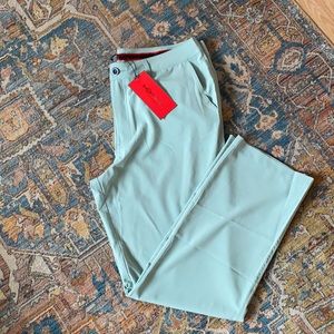 Short Par 4 Golf Pants